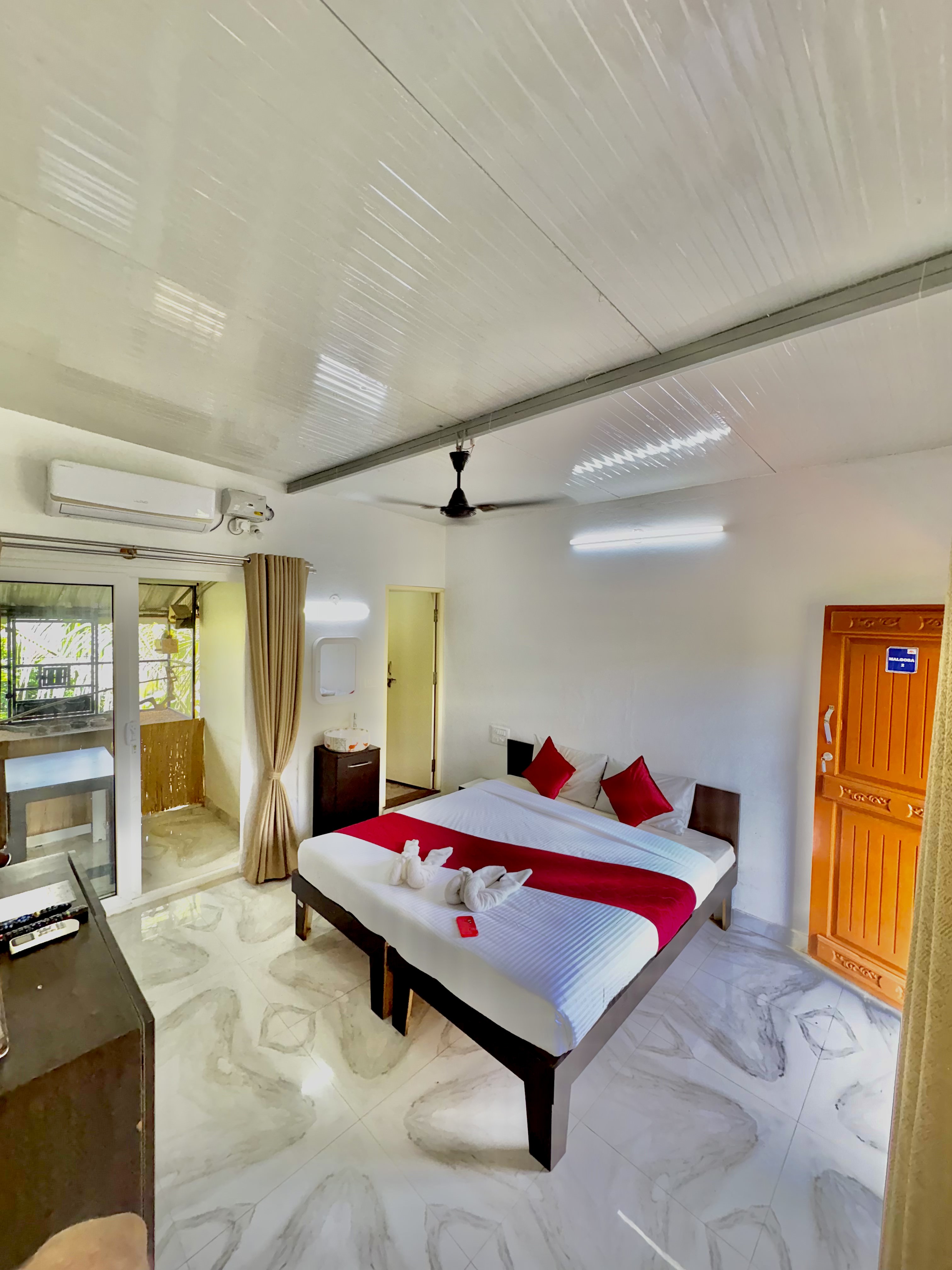 Night Stay Atmosphere